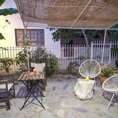 Ξενοδοχείο Rodanthi's Guest *